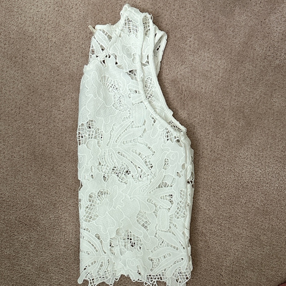 Caution to the Wind Elegant White Lace Sleeveless Top - Picture 6 of 6